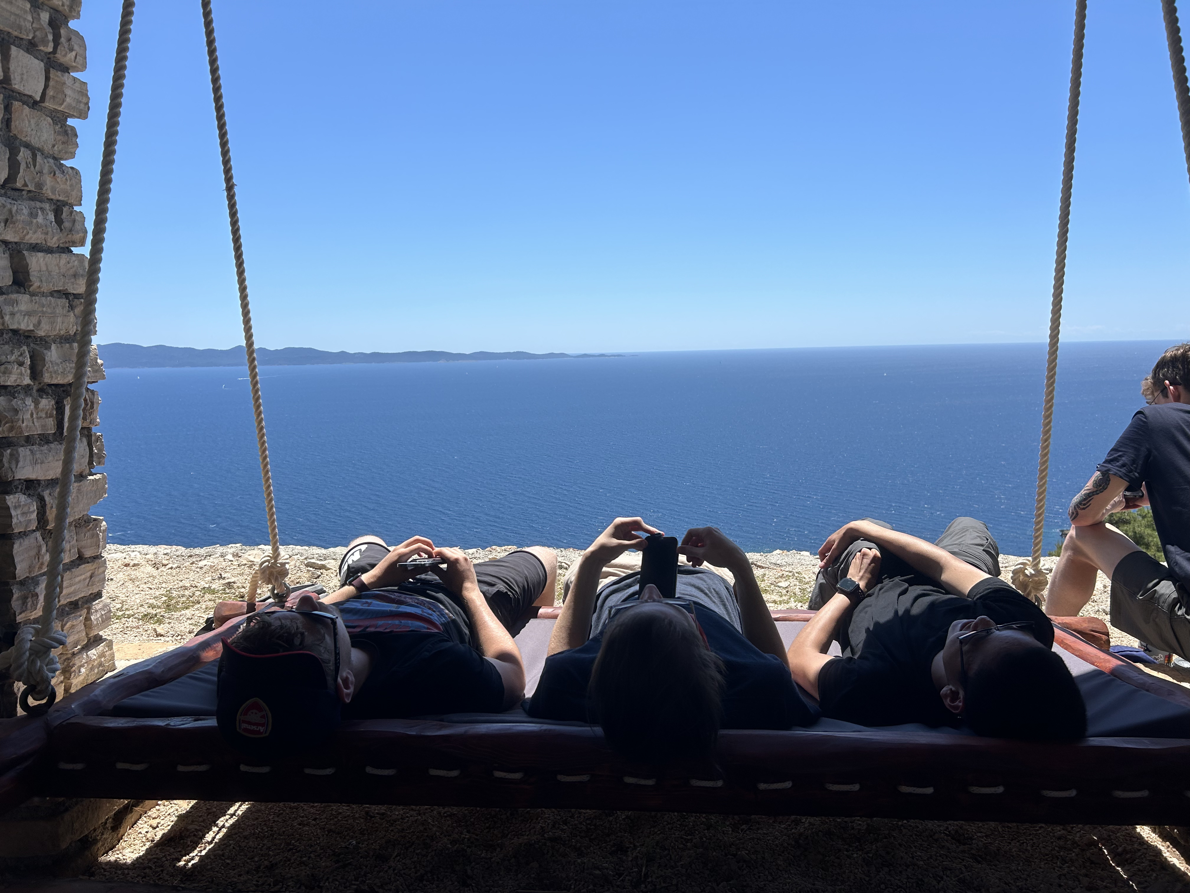 AMAZING LOCAL EXPERIENCES